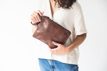 Load image into Gallery viewer, Monterey Crossbody Juju