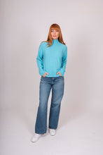 Load image into Gallery viewer, Cable Front Pullover BL5611
