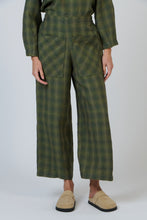 Load image into Gallery viewer, BR30 Highlands Linen Wide Leg Trousers
