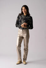 Load image into Gallery viewer, Foil Thread Tails Shirt Black Folklore
