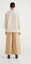 Load image into Gallery viewer, Macey Vest
