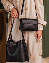 Load image into Gallery viewer, Samantha Handbag

