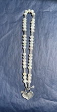 Load image into Gallery viewer, Necklace silver and pearl with locket
