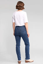 Load image into Gallery viewer, Vassalli 234DN Bay Pull On Pants
