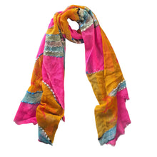 Load image into Gallery viewer, Zoda Pure Wool Scarf

