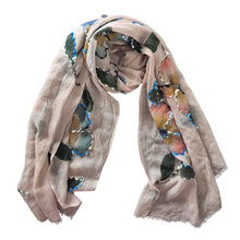 Load image into Gallery viewer, Zoda Pure Wool Scarf

