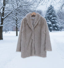 Load image into Gallery viewer, Faux Fur Coat Two-T’s

