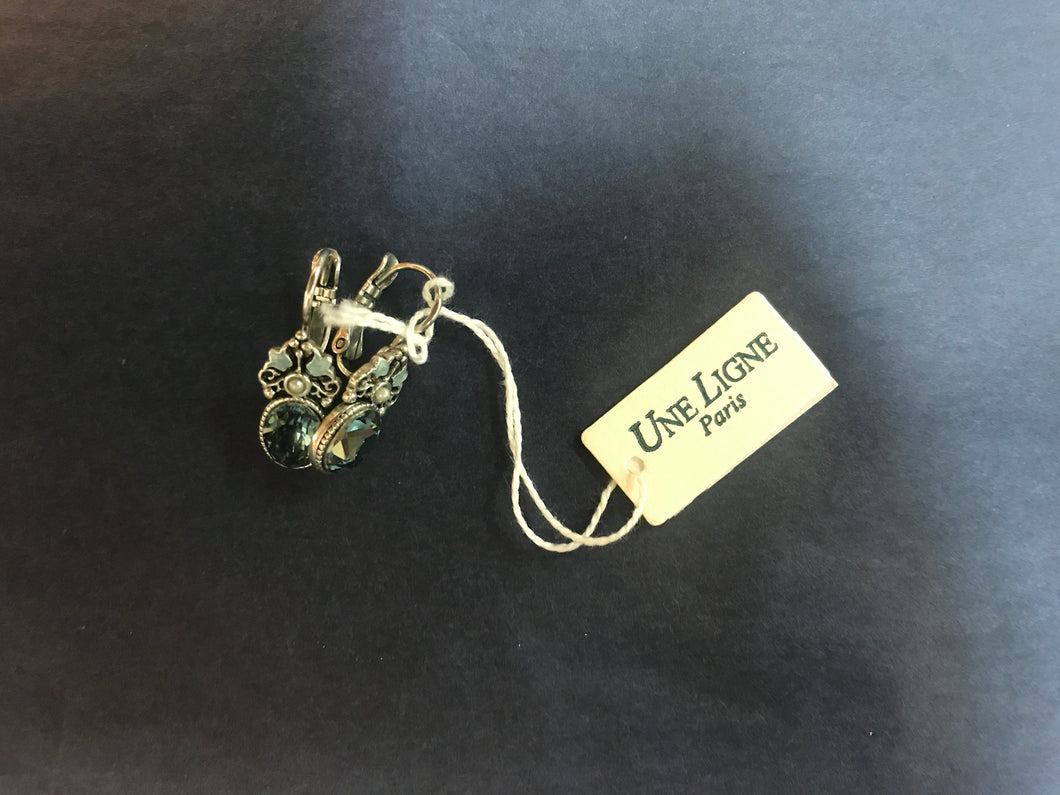 Moko E161E Une Ligne Earrings