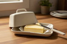 Load image into Gallery viewer, Darley Butter Dish
