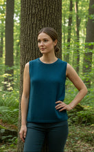 Load image into Gallery viewer, MITOS Lamb Crew Vest
