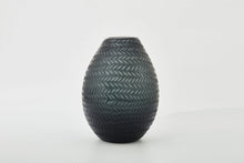 Load image into Gallery viewer, Radiant Vase
